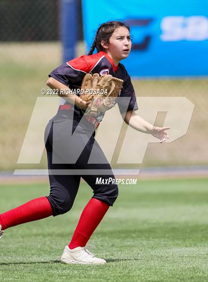 Thumbnail 3 in Arvin vs. Nipomo (CIF CS Division VI Championship) photogallery.