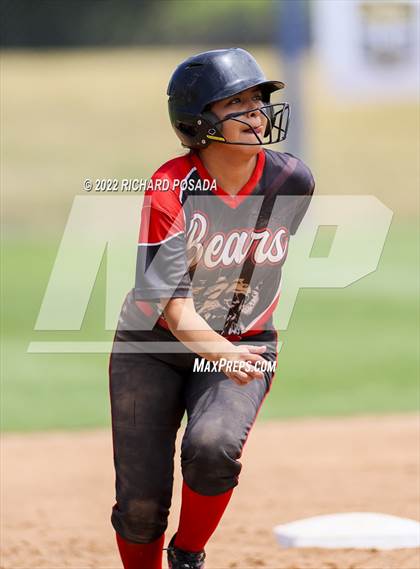Thumbnail 3 in Arvin vs. Nipomo (CIF CS Division VI Championship) photogallery.