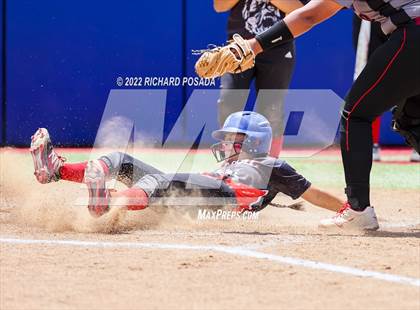 Thumbnail 3 in Arvin vs. Nipomo (CIF CS Division VI Championship) photogallery.