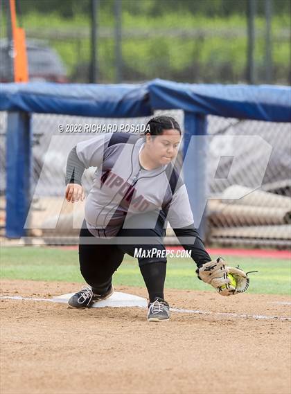 Thumbnail 3 in Arvin vs. Nipomo (CIF CS Division VI Championship) photogallery.