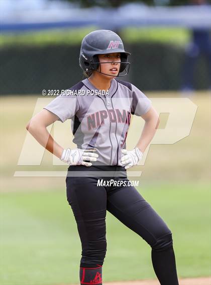Thumbnail 3 in Arvin vs. Nipomo (CIF CS Division VI Championship) photogallery.