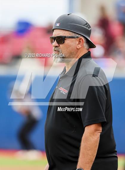 Thumbnail 1 in Arvin vs. Nipomo (CIF CS Division VI Championship) photogallery.