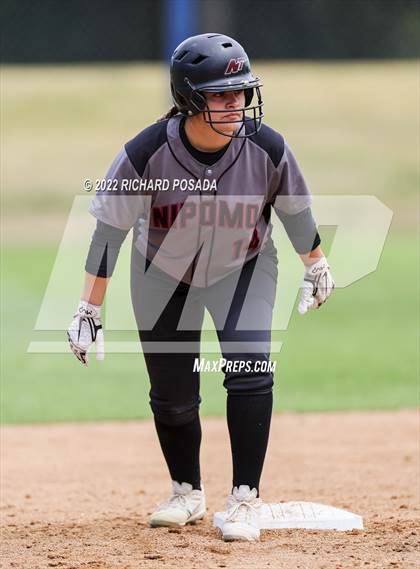 Thumbnail 2 in Arvin vs. Nipomo (CIF CS Division VI Championship) photogallery.