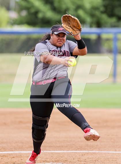 Thumbnail 3 in Arvin vs. Nipomo (CIF CS Division VI Championship) photogallery.