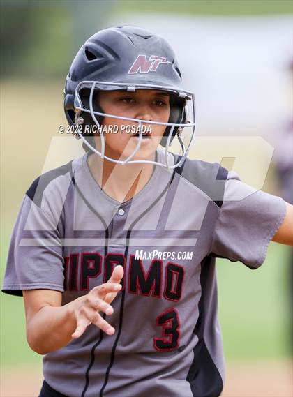 Thumbnail 3 in Arvin vs. Nipomo (CIF CS Division VI Championship) photogallery.