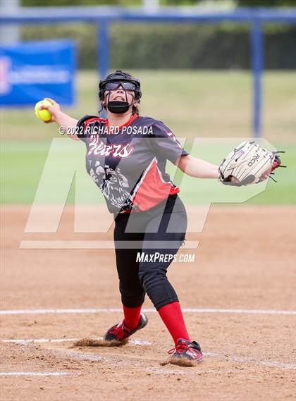 Thumbnail 2 in Arvin vs. Nipomo (CIF CS Division VI Championship) photogallery.