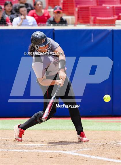 Thumbnail 3 in Arvin vs. Nipomo (CIF CS Division VI Championship) photogallery.