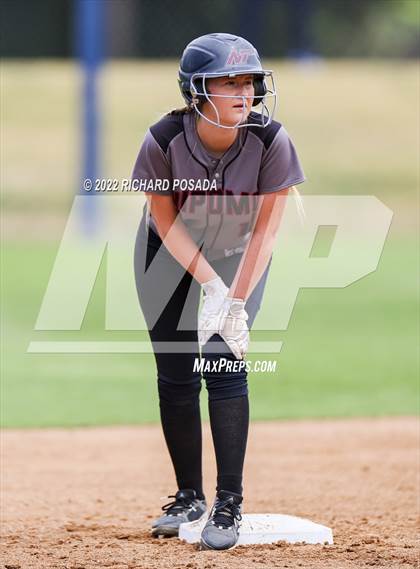 Thumbnail 3 in Arvin vs. Nipomo (CIF CS Division VI Championship) photogallery.