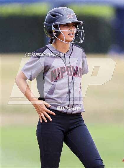 Thumbnail 2 in Arvin vs. Nipomo (CIF CS Division VI Championship) photogallery.