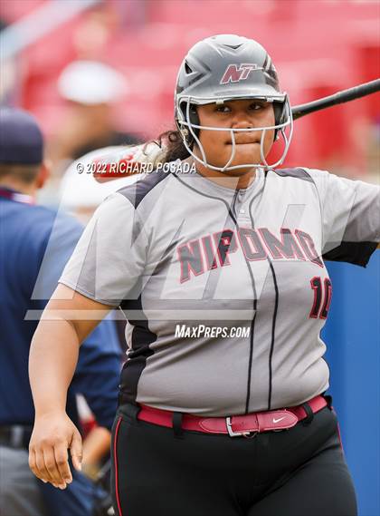 Thumbnail 3 in Arvin vs. Nipomo (CIF CS Division VI Championship) photogallery.