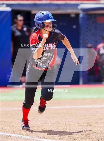 Thumbnail 1 in Arvin vs. Nipomo (CIF CS Division VI Championship) photogallery.