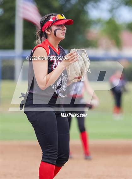 Thumbnail 1 in Arvin vs. Nipomo (CIF CS Division VI Championship) photogallery.