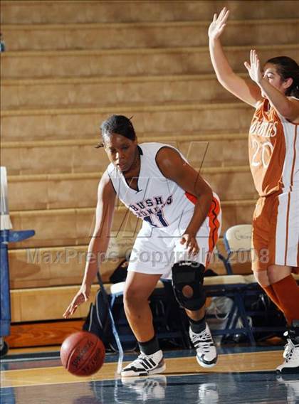 Thumbnail 2 in Bush vs. Alice (Georgetown Jack Frost Invitational) photogallery.