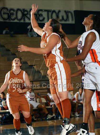 Thumbnail 2 in Bush vs. Alice (Georgetown Jack Frost Invitational) photogallery.