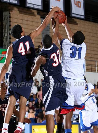Thumbnail 2 in Pacific Hills vs. Windward (CIF SoCal D5 Final) photogallery.