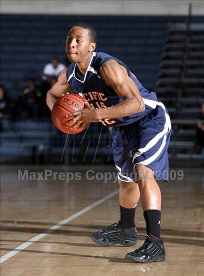 Thumbnail 2 in Pacific Hills vs. Windward (CIF SoCal D5 Final) photogallery.