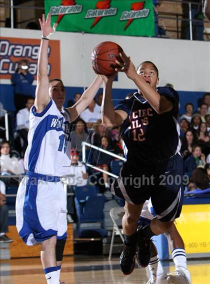 Thumbnail 1 in Pacific Hills vs. Windward (CIF SoCal D5 Final) photogallery.