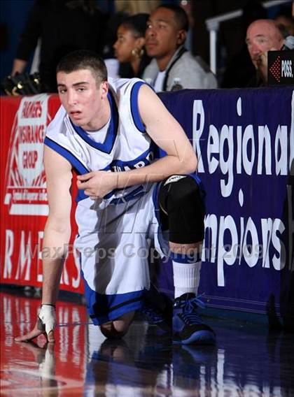 Thumbnail 2 in Pacific Hills vs. Windward (CIF SoCal D5 Final) photogallery.