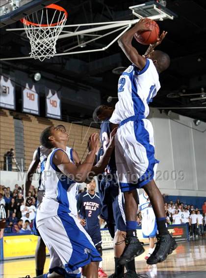 Thumbnail 2 in Pacific Hills vs. Windward (CIF SoCal D5 Final) photogallery.