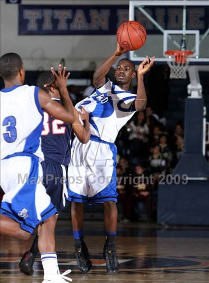 Thumbnail 1 in Pacific Hills vs. Windward (CIF SoCal D5 Final) photogallery.