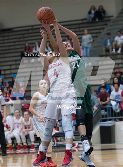 Thumbnail 2 in Incarnate Word @ Antonian Prep photogallery.