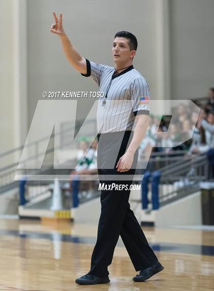 Thumbnail 3 in Incarnate Word @ Antonian Prep photogallery.