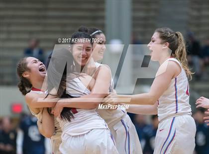 Thumbnail 1 in Incarnate Word @ Antonian Prep photogallery.