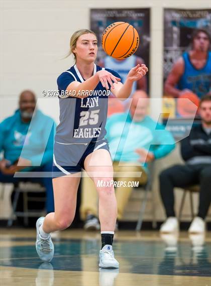 Thumbnail 1 in East Forsyth vs Davie photogallery.