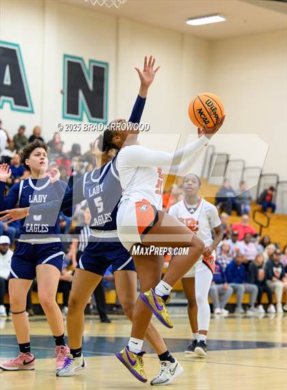 Thumbnail 3 in East Forsyth vs Davie photogallery.