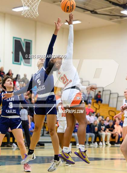 Thumbnail 2 in East Forsyth vs Davie photogallery.