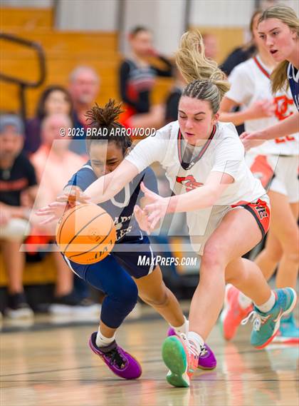 Thumbnail 1 in East Forsyth vs Davie photogallery.