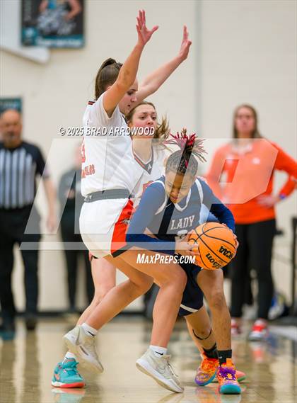 Thumbnail 1 in East Forsyth vs Davie photogallery.