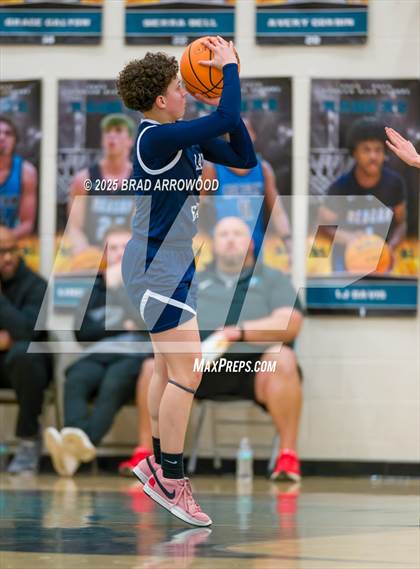 Thumbnail 2 in East Forsyth vs Davie photogallery.