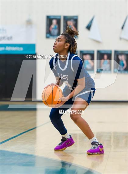 Thumbnail 2 in East Forsyth vs Davie photogallery.