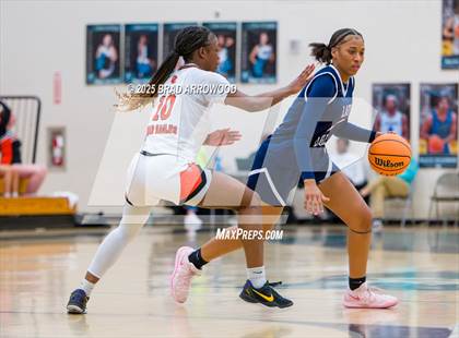 Thumbnail 2 in East Forsyth vs Davie photogallery.