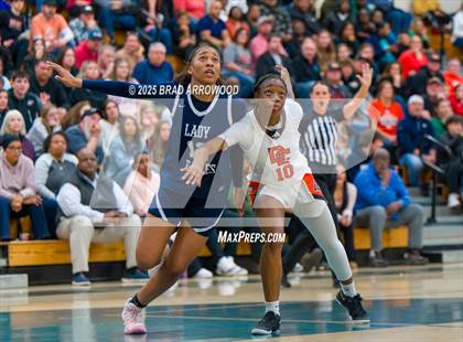 Thumbnail 1 in East Forsyth vs Davie photogallery.
