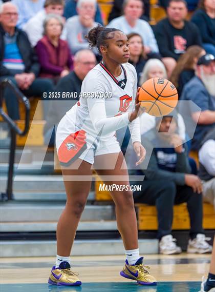 Thumbnail 2 in East Forsyth vs Davie photogallery.