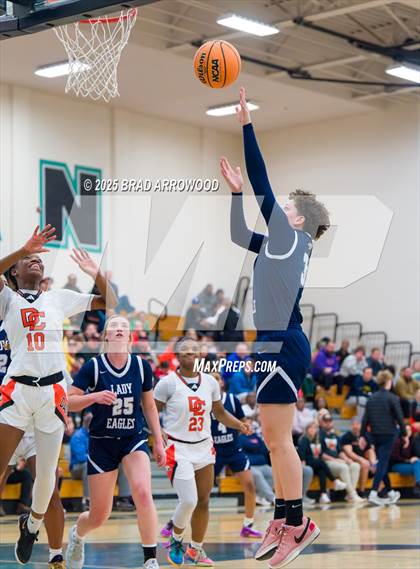 Thumbnail 3 in East Forsyth vs Davie photogallery.