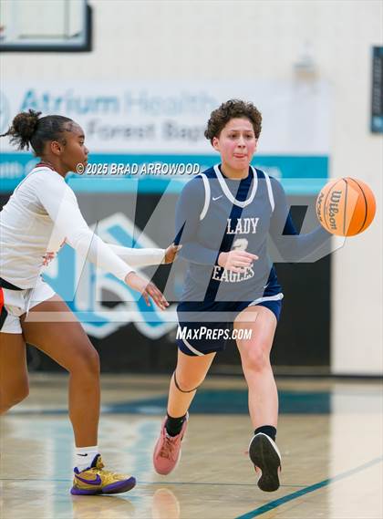 Thumbnail 2 in East Forsyth vs Davie photogallery.