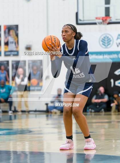 Thumbnail 3 in East Forsyth vs Davie photogallery.