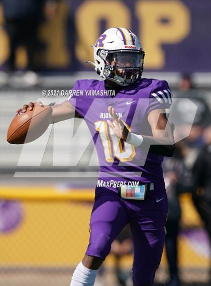 Thumbnail 2 in Serra @ Archbishop Riordan photogallery.