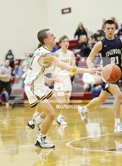 Thumbnail 2 in Edgewood @ Ross photogallery.