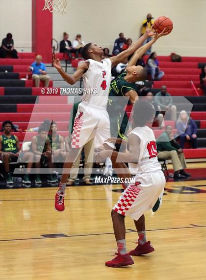 Thumbnail 1 in Captain Shreve @ Parkway photogallery.