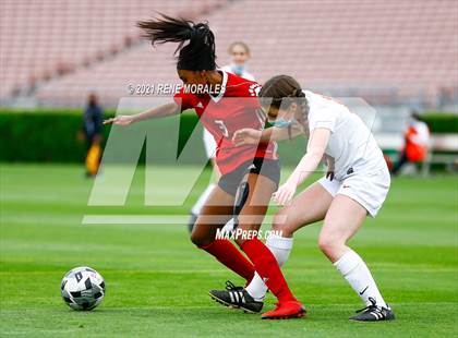 Thumbnail 2 in Mayfield vs Polytechnic photogallery.