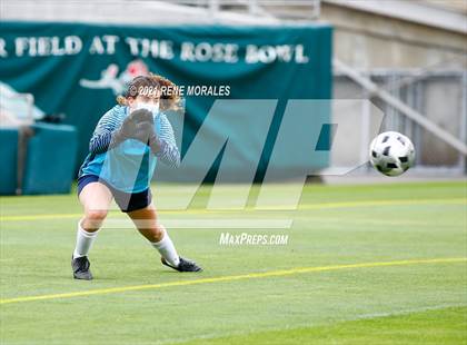 Thumbnail 1 in Mayfield vs Polytechnic photogallery.