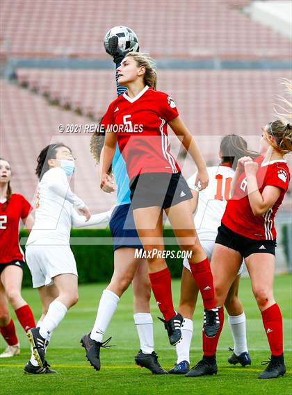 Thumbnail 1 in Mayfield vs Polytechnic photogallery.