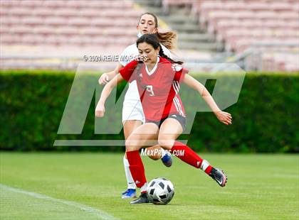Thumbnail 3 in Mayfield vs Polytechnic photogallery.