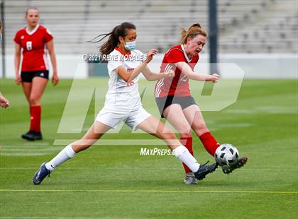 Thumbnail 2 in Mayfield vs Polytechnic photogallery.