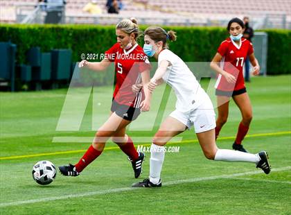 Thumbnail 3 in Mayfield vs Polytechnic photogallery.