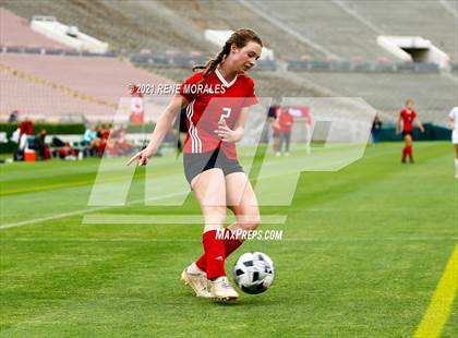 Thumbnail 2 in Mayfield vs Polytechnic photogallery.